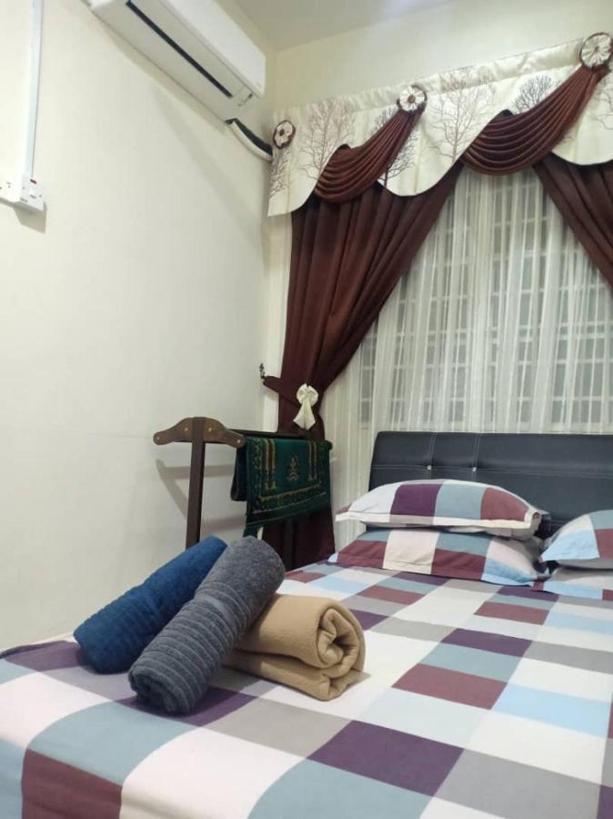 Kh Homestay Comfy N Calm Seri Manjung Bagian luar foto